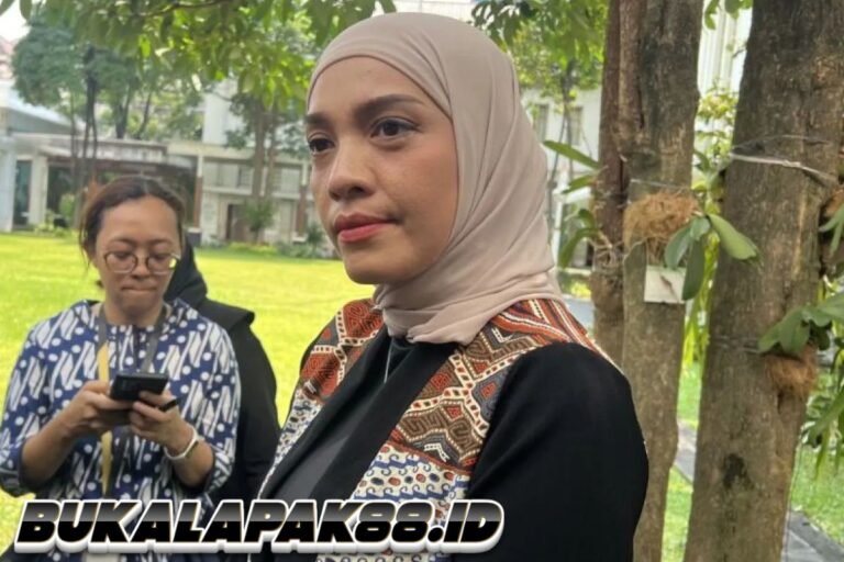 Menteri Bahlil akan evaluasi aktivitas tambang di Sumatera